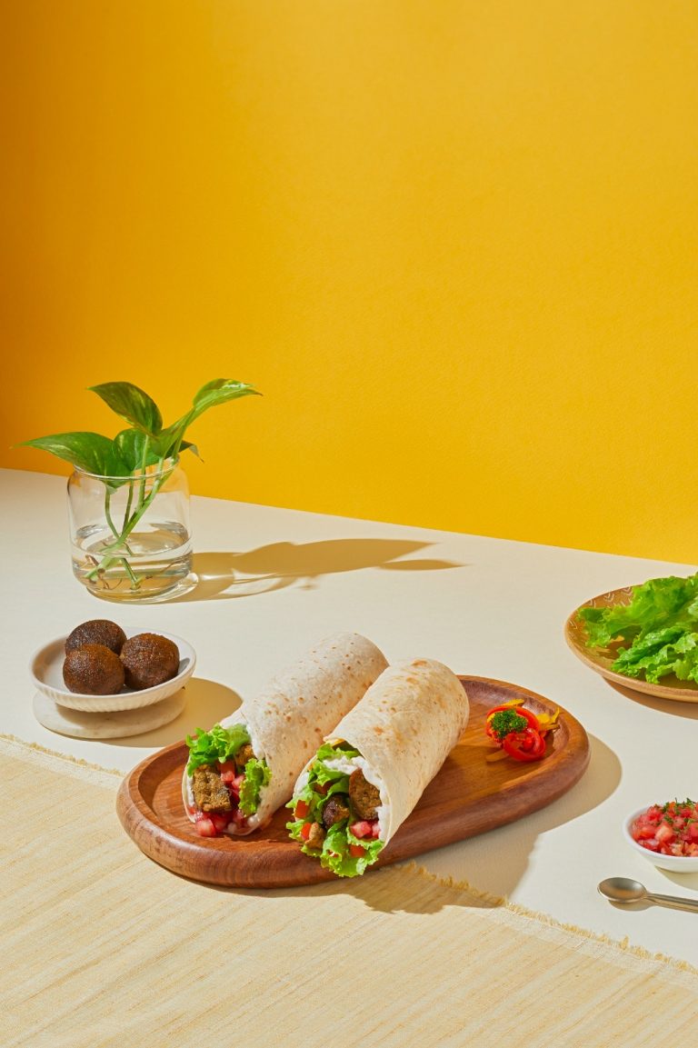 Smatchet Deli: A Visual Feast that Spices Up Kochi’s Food Game (with a Dash of Stats!)